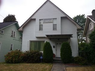 1739 Madrona Dr, Seattle, WA 98122