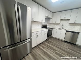 53 Hill Rd APT 106, Belmont, MA 02478