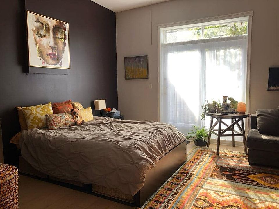 1st image of 206-208 Brown Street #3