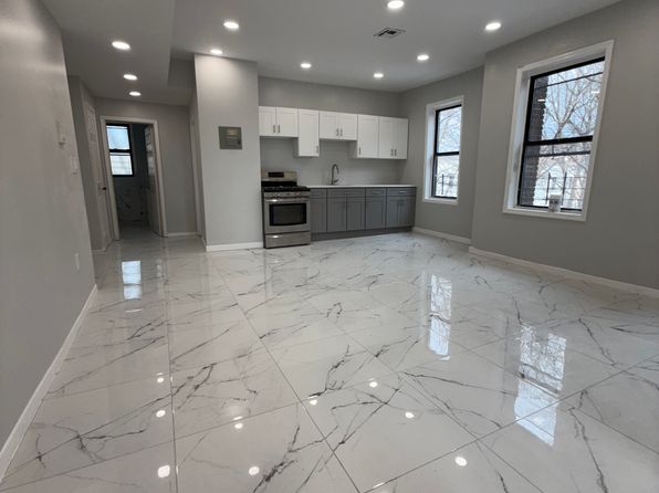 49 Milford Ave #12L