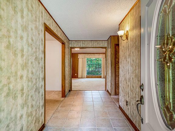 5th image of 803 Placid Lake Ln