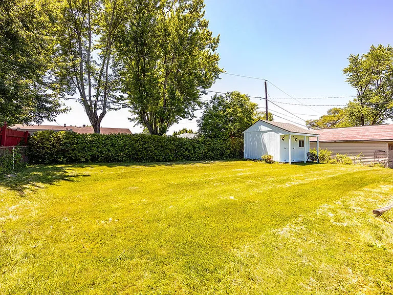 6314 Holbrook Dr — Photo 34