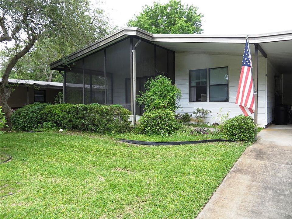 1st image of 8 Highland Falls Dr