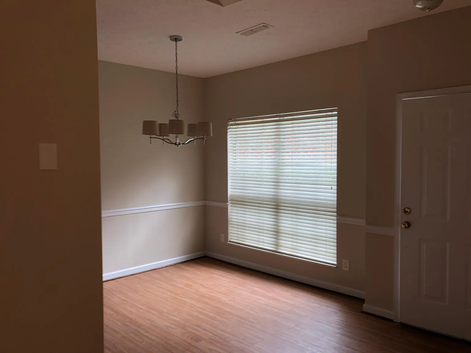 2 bed, 1168 sqft, $1,850 — Photo 2
