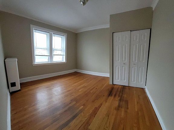 5th image of 6441 N Richmond St APT 3E
