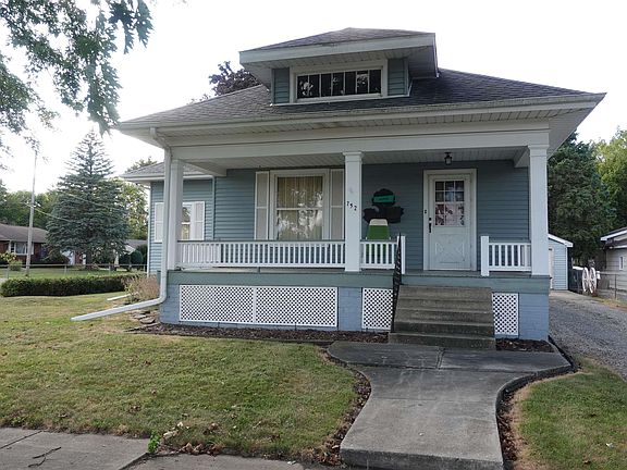 2nd image of 752 Lombard St