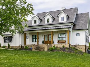 369 Neals Ln, Gallatin, TN 37066