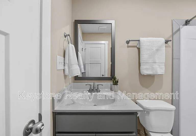 302 Wisteria Ln — Photo 15