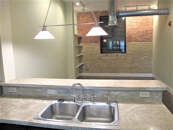 3rd image of 710 S Medina APT 103