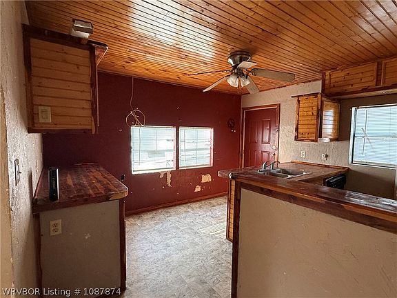 5th image of 316 SE 2nd St