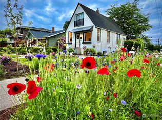 2601 46th Ave SW, Seattle, WA 98116