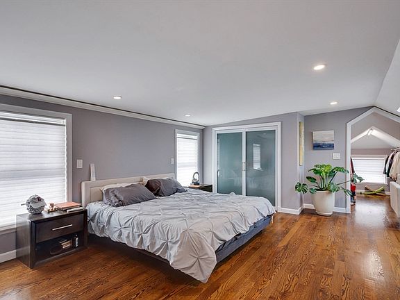 5th image of 95 Landseer St