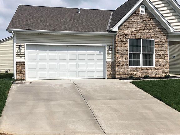 2nd image of 16 Pebble Beach Ln