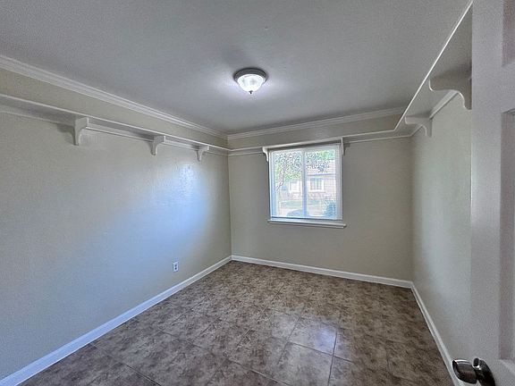 5th image of 2315 Edison Ave #3