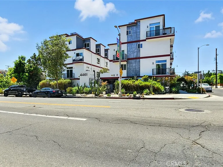 4461 Tujunga Ave #101 — Photo 34