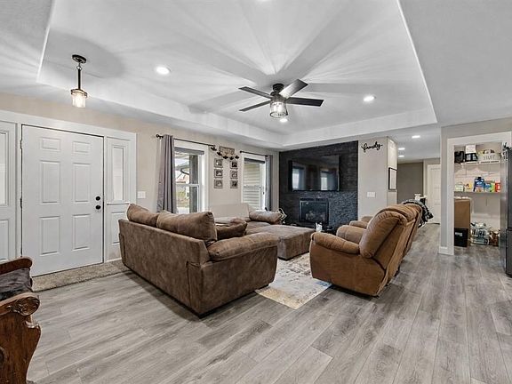 5th image of 1698 Foxborough Dr