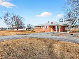 290 Cow Horn Road, Richlands, NC 28574