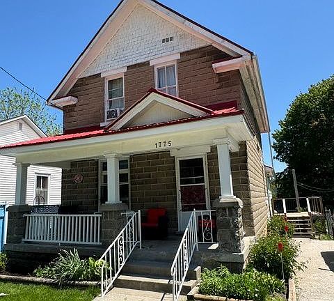 3rd image of 1775 4th Ave W