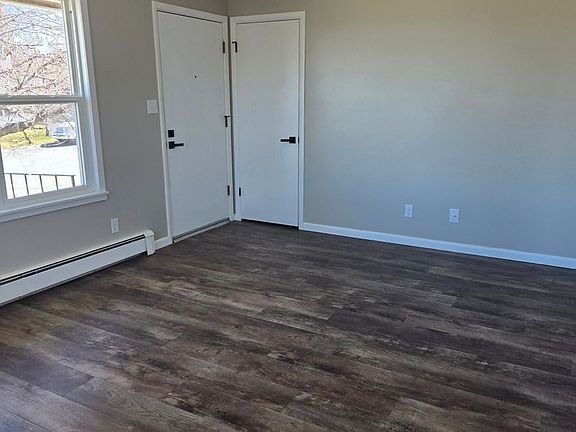 5th image of 316 N Oregon St APT 4
