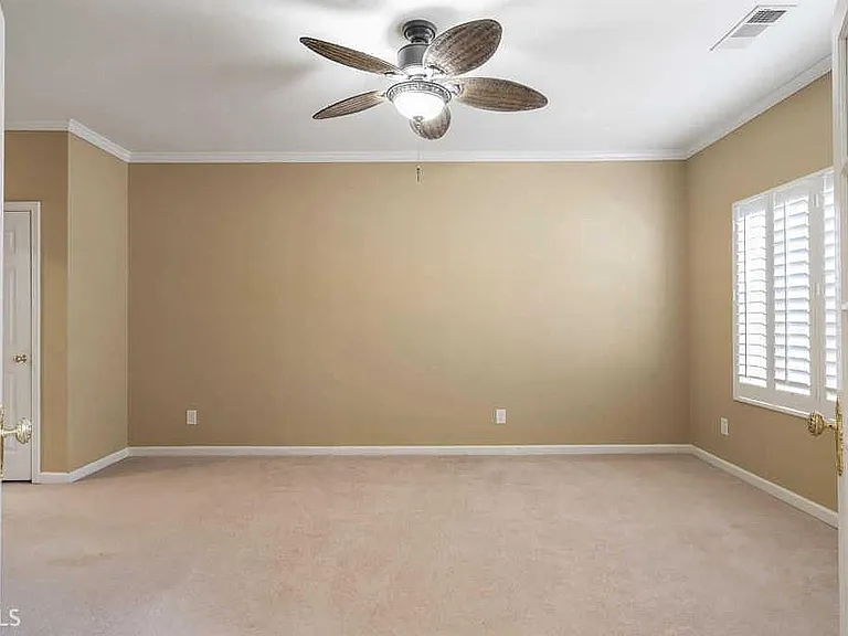 4205 Rogers Creek Ct — Photo 6