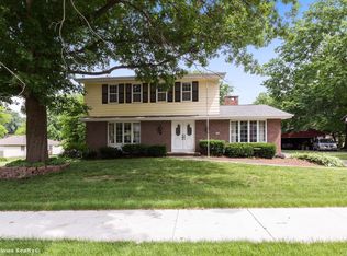 7309 Ridgemont Dr, Urbandale, IA 50322