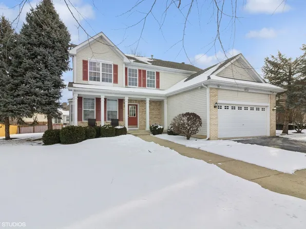 2711 Cranston Cir, Yorkville, IL 60560