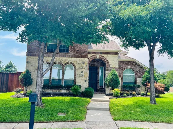 2734 Greenway Dr, Frisco, TX 75034