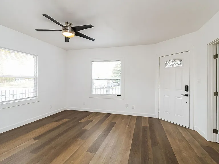 702 Dixieanne Ave — Photo 8