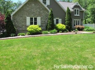 329 Golf Club Rd, Lake Ariel, PA 18436