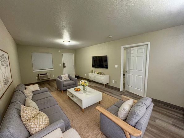 15 5th St #306