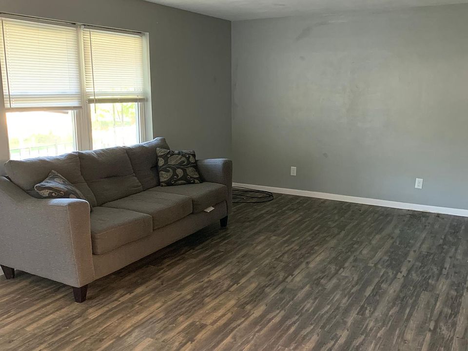 1st image of 713 Oak St APT 5