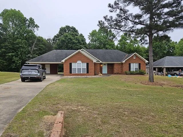 3 bed, 1552 sqft, $1,395 — Photo 2