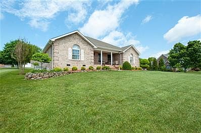 3rd image of 2217 Steven Dr #4