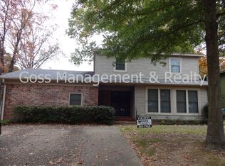 8020 Lee Summit Dr, Little Rock, AR 72204