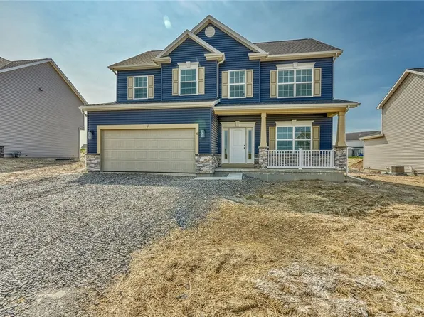 16 Gage Gdns, Churchville, NY 14428