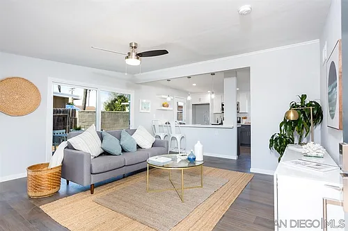 1010 Holly Ave Photo 1