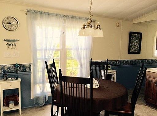 4th image of 62 Pinehurst Dr