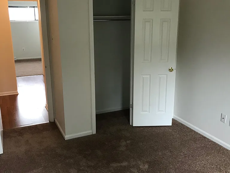42 Bellaire Dr — Photo 14
