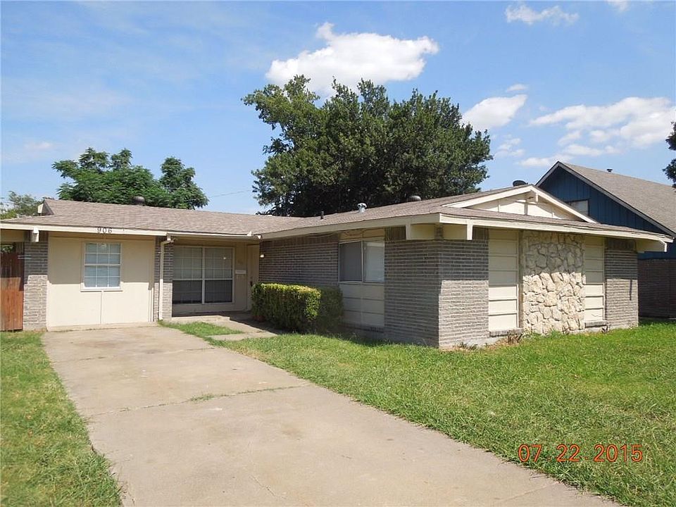 1st image of 906 Eden Crest Dr