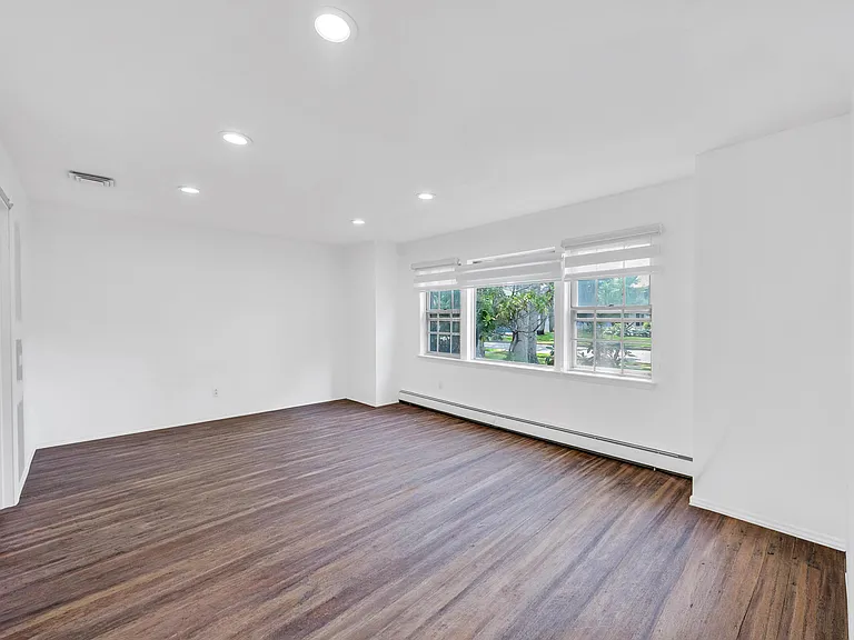 39 Pinewood Dr — Photo 16