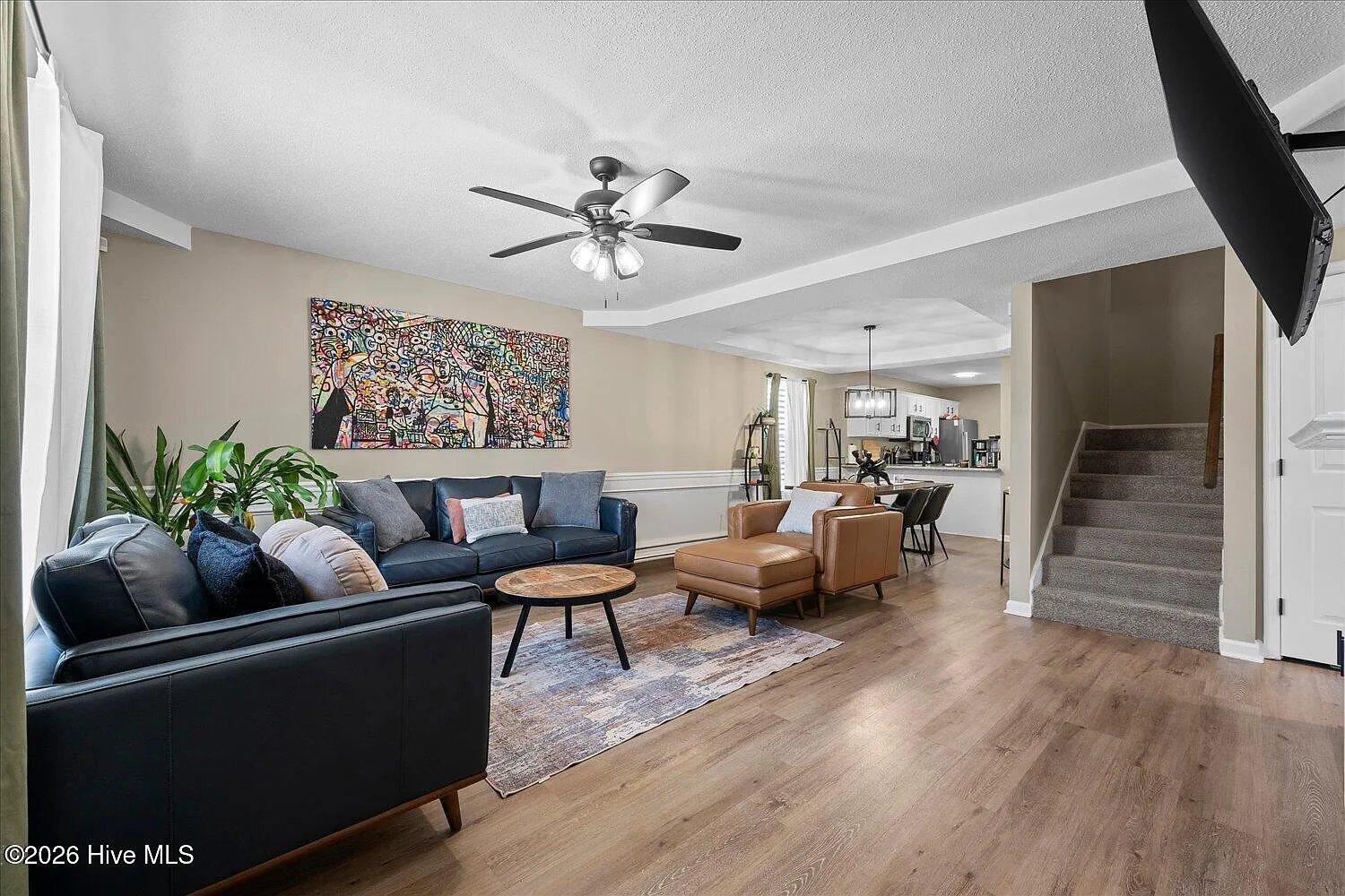 4 bed, 3.0 bath, 1816 sqft, $1,800 — Photo 2