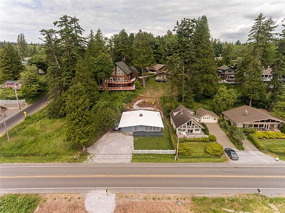 3rd image of 8360 Birch Bay Dr