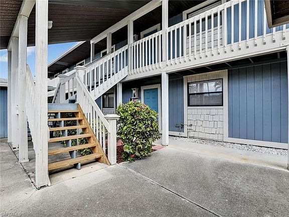 5th image of 4817 SW 8th Pl APT 202