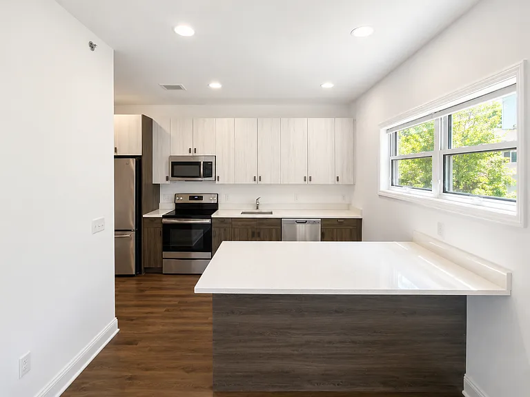 41 Cherry St #2C — Photo 7