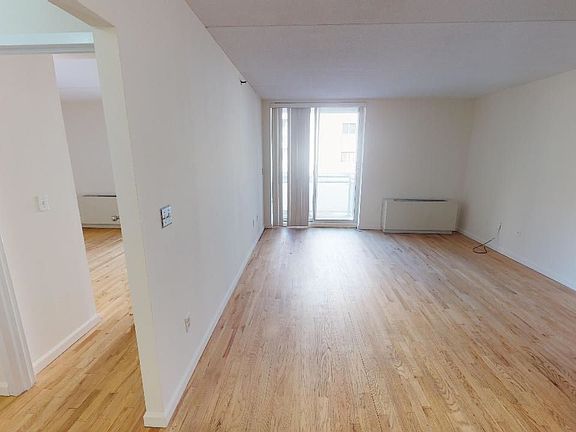3rd image of 102-02 Queens Blvd #2F