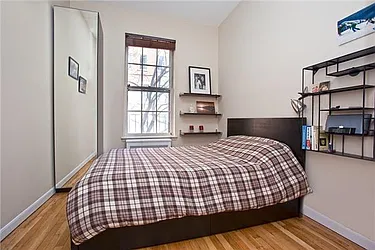 Sold by Space Marketing Shop