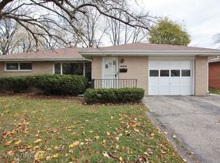 2501 Linden Ave, Waukegan, IL 60087