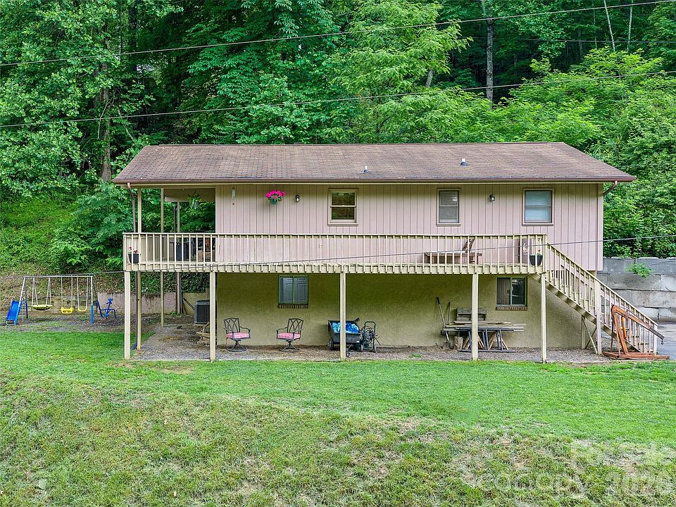 1st image of 839 McKinney Rd