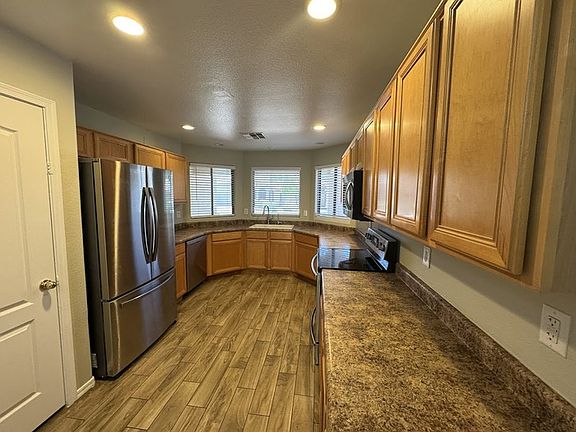 3rd image of 2330 W Blue Sky Dr