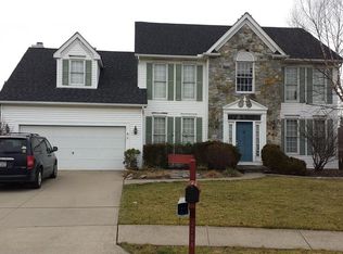 7288 Chestnut Ct, Olmsted Township, OH 44138